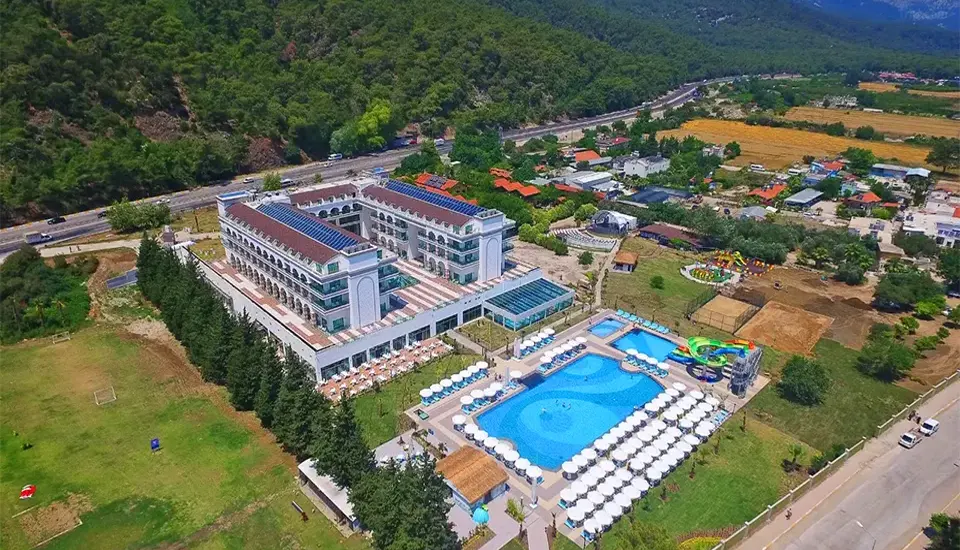 دوسینیا لاکچری ریزورت